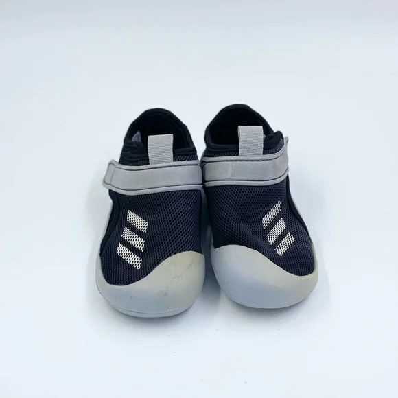 Adidas baby sneakers size 9 - Picture 2 of 6